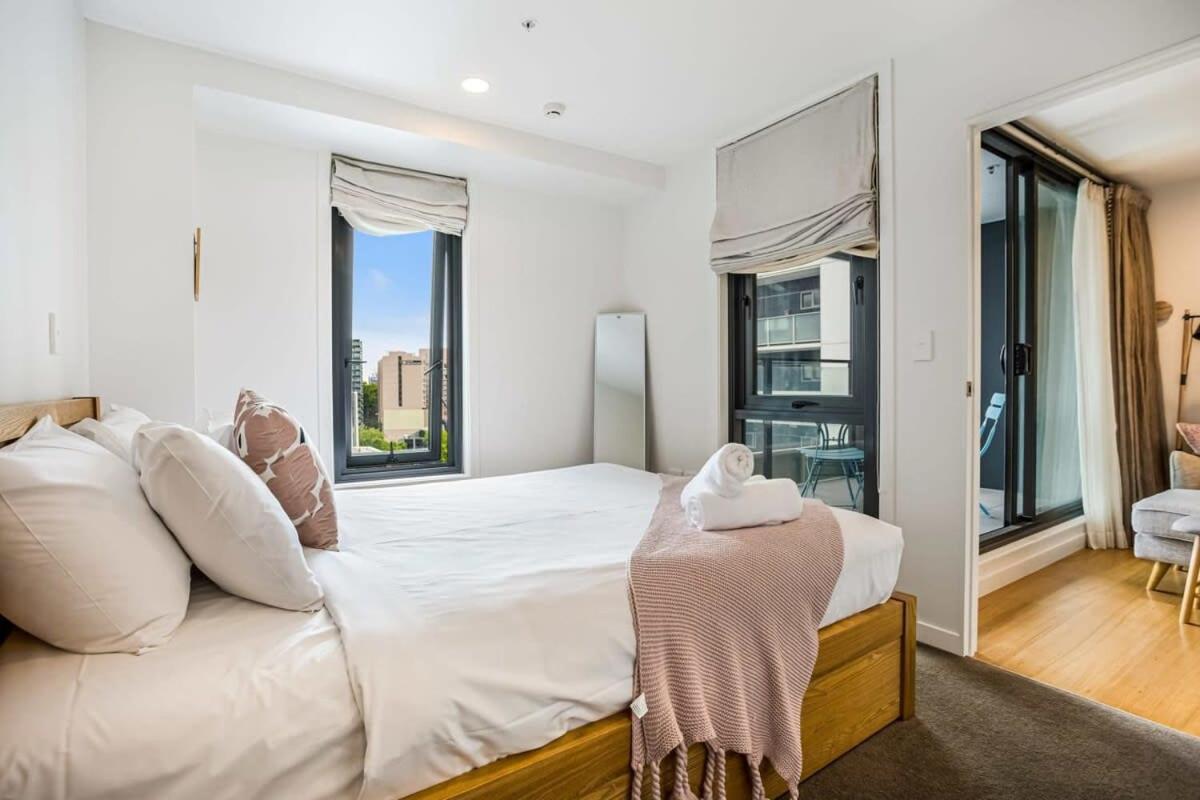 Cosy Two Bedroom Apartment With Balcony Pool And Gym Auckland Exterior foto